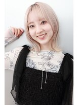 ポイントファイブバイソレイユ 小松店.5 by SOLEIL) ミディアム顔まわりレイヤーくびれヘアブリーチホワイトブロンド