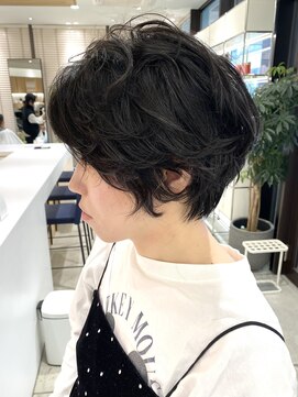 ステアケース 武蔵小杉店(stair:case) 大人ショート/ショートボブ/白髪ぼかしハイライト/武蔵小杉