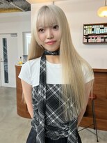 リヴ ウメダ(LIV umeda)&nbsp;ホワイトベージュ/トリプルカラー/ハイトーン/姫カット【梅田】