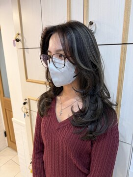 ネオリーブ チロル 横浜西口店(Neolive CiroL.) ロングレイヤー/似合わせカット/韓国レイヤー/顔まわりカット