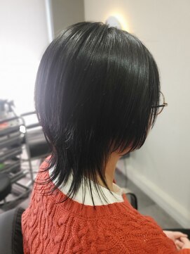 ジールヘアー(GIIL HAIR) ミディアムウルフ