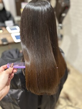 アヤナ バイ アヤラ(ayana by ayala) 大人ガーリー/ダークアッシュ/似合わせカット/ミディアム