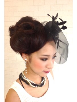 ヘアメイクサロンシャルメ(Hair Make Salon CHARMER) CHARMERクラシカルモダンスタイル