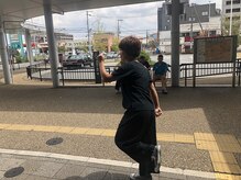 階段を下りたらまたまた左へ！