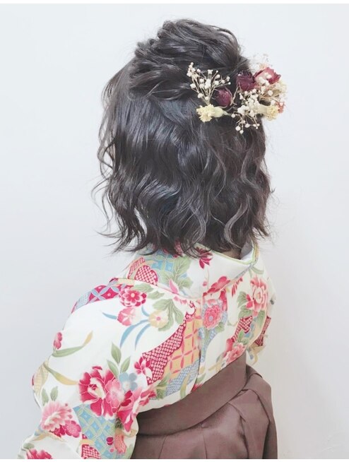 50 ミディアム 袴 髪型 ハーフアップ 最も人気のある髪型