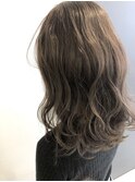 ライトグレージュ×ほつれカール