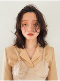 パーマ コテ巻き ミディアム レイヤースタイル ゆる巻き