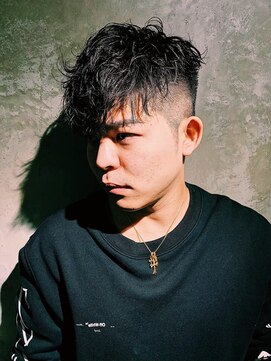 ダムディー トウキョウ 新宿店(DAMDEE TOKYO) アップバング/ツーブロックマッシュ/スキンフェード[新宿駅]