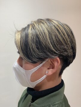 フォルテ 草薙店 センターパート ハイライトカラー