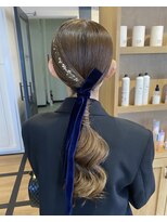 ラボヌールヘアーレーヴ 池袋店(La Bonheur hair reve)&nbsp;【ラボヌール池袋/佐野】タイトなリボンと金髪アレンジ♪