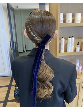 ラボヌールヘアーレーヴ 池袋店(La Bonheur hair reve) 【ラボヌール池袋/佐野】タイトなリボンと金髪アレンジ♪