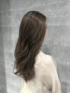 ルー(Luu) グレージュカラーシルキーベージュ神戸/東灘/住吉/御影/岡本