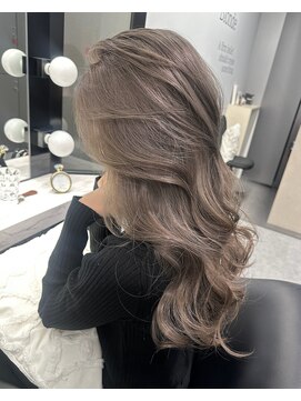 ブロンド(Blonde) グレージュ