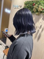 ネイビーブルー韓国くびれヘア