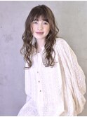 マロンベージュのセミロングウェーブ