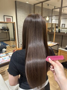 ゼゼ(zeze) ツヤ髪ロング/イメチェン/外ハネボブ/美髪/ワイドバング/髪型