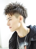 カットもパーマもイケメンパラダイス Men's天王寺 シャープ束感メンズショート × スキンフェード