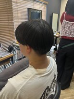 アルター(aL ter)&nbsp;MEN’S HAIR/サーフカール/刈り上げセンターパート/鎌取