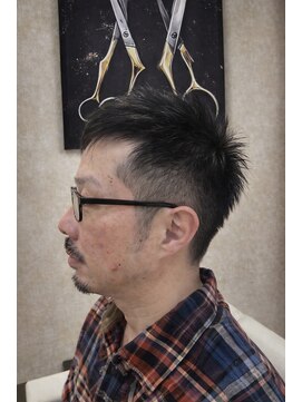 クリスタル(CRISTAL) 刈り上げショートスタイル