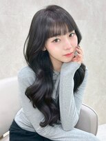 シイム(CYM) 艶髪/ロング/レイヤーカット/小顔/くびれカール