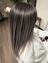 サロンドユニック(salon de UNIC)&nbsp;シャドウルーツバレイヤージュシルバー