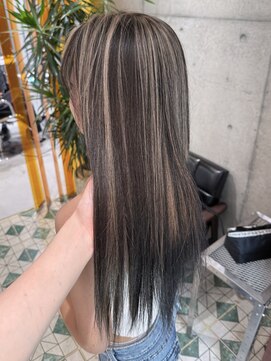 イリス 名古屋 名駅(Iris) design color