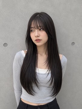エヌア(ENURE) ロングレイヤー ベージュカラー ショートボブ 切りっぱなし