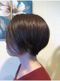 30代・40代に人気☆小顔に見えるショートボブ