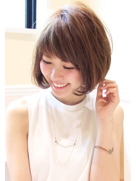 レウナ 外苑前(Reuna) 【３０代・４０代・５０代】大人の女性に人気の丸みボブ