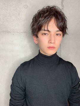 クーエフー(coo et fuu) 大人の雰囲気溢れるセンターパート ナチュラル黒髪 短髪