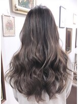 ナイン 麻布十番(NINE)&nbsp;ハイライトグレージュで透明感を☆