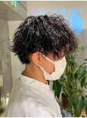 guest hair 波巻き×ツイスパ　前下がりマッシュ
