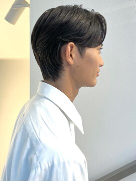 ゼストプール(ZEST POOL) センターパート　ガイルヘア　ニュアンスパーマ　韓国メンズヘア