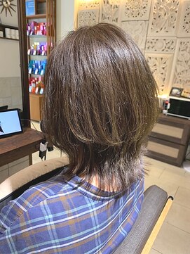 ヘアリゾート粋 トゥジュ 池袋東口店(tujuh) ショートレイヤー/オリーブベージュ