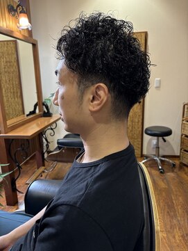 モア美容室 刈り上げパーマ