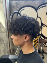 カーニー 上野(kearny)&nbsp;ツイストスパイラルパーマ縦落ちパーマメンズ波巻きパーマ