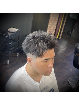 ブライト 関目(Breit) 【2ブロスパイキー】