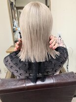 ガルボ ヘアー(garbo hair) ハイトーン 10代 20代 ホワイトミルクティー ブリーチ