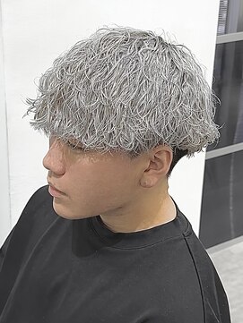 メンズ サロン ドット トウキョウ 町田店(men's salon dot. tokyo) ホワイトカラー×スパイラルパーマ