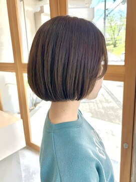 フェリアファム 北千里(FERIA fam) 縮毛矯正/北千里/ショート/ブリーチ/インナー/ボブ/髪質改善