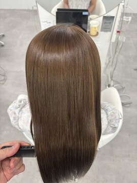 ドアホワイト(door white) 髪質改善カラーで作るベージュカラー