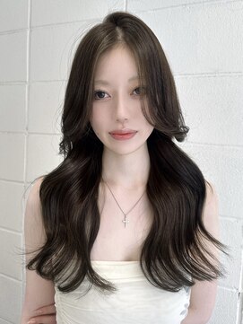 ココ 原宿(KOKO) M黒髪小顔ヘアオリーブグレー艶髪クラゲヘアーココアベージュ