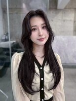 フィヴェント(Fivent)&nbsp;黒髪韓国小顔レイヤーイメチェン暗めオリーブグレークラゲヘアー