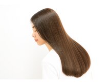 【髪質改善T r＝クセが伸びる？実は違います】クセをしっかり伸ばすなら髪質改善縮毛矯正が必要です。