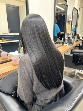 ダークグレージュ透明感暗髪地毛風就活カラー 渋谷表参道