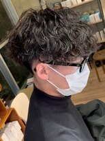 テン 心斎橋(tenn.)&nbsp;心斎橋メンズ波巻きパーマツイストスパイラルパーマルーズパーマ