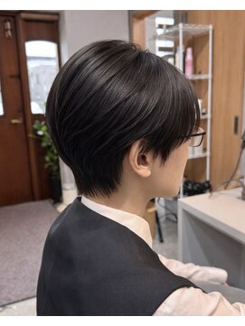 コロレ(COLORE) ボーイッシュすぎないショートカット