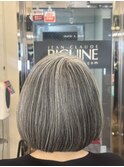 シンプルボブスタイル