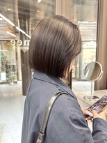 ミィ 表参道(mee.)&nbsp;切りっぱなしボブ ボブヘア 縮毛矯正 ミニボブ レイヤーボブ