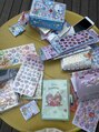 アル 武蔵境(aru)&nbsp;最近はシール交換やたまごっちにハマってます